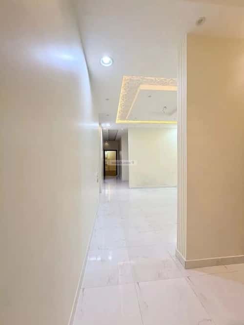 Floor 420 SQM with 4 Bedrooms Al-Muanisiyah, East Riyadh, Riyadh