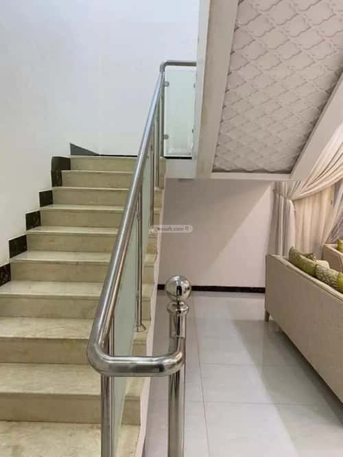 فيلا 381 متر مربع شمالية شرقية على شارع 30م الرمال، شرق الرياض، الرياض