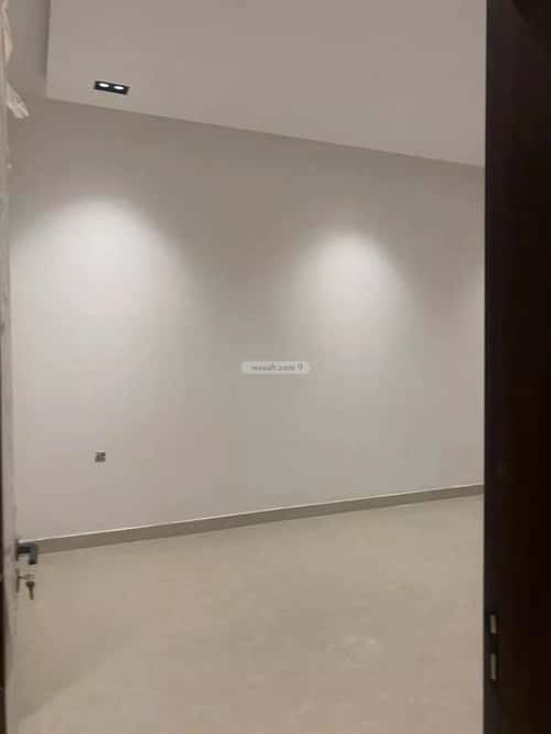 فيلا 209 متر مربع شرقية على شارع 20م الرمال، شرق الرياض، الرياض