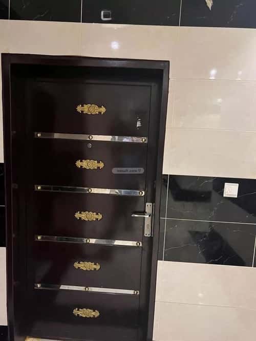 شقة 4 غرف في الحمراء