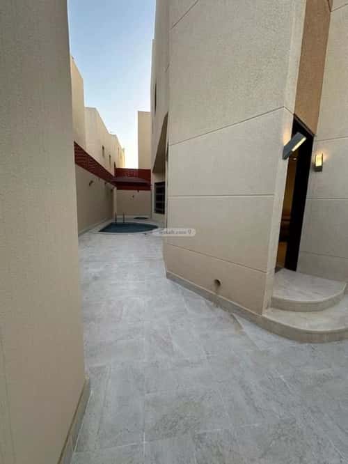 Villa 310 SQM Facing East on 18m Width Street Ar-Rabi, North Riyadh, Riyadh