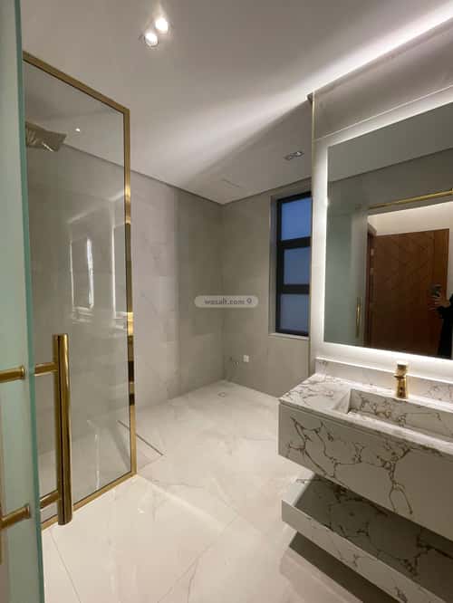 Villa 360 SQM Facing East on 25m Width Street Al Muntazah, Aldammam