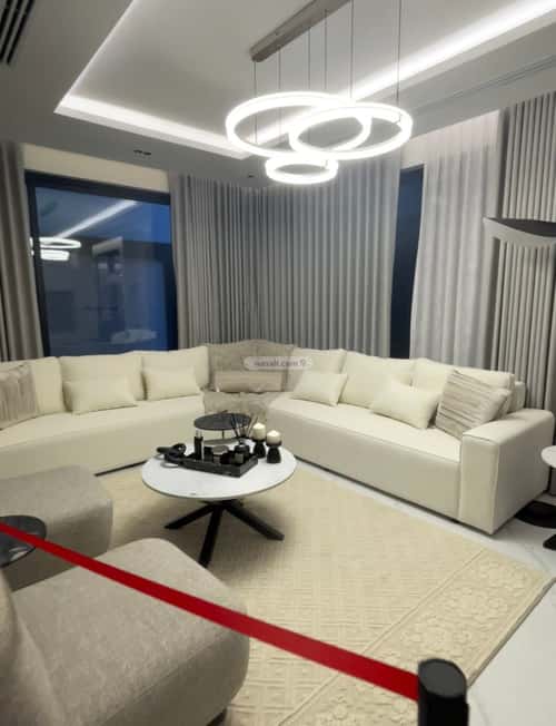 فيلا 360 متر مربع شرقية على شارع 25م المنتزة، الدمام