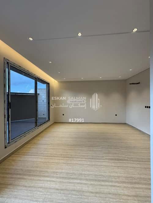 فيلا 339 متر مربع شمالية غربية على شارع 15م السداد، الطائف