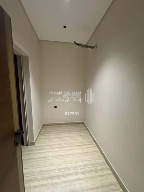 فيلا 339 متر مربع شمالية غربية على شارع 15م السداد، الطائف