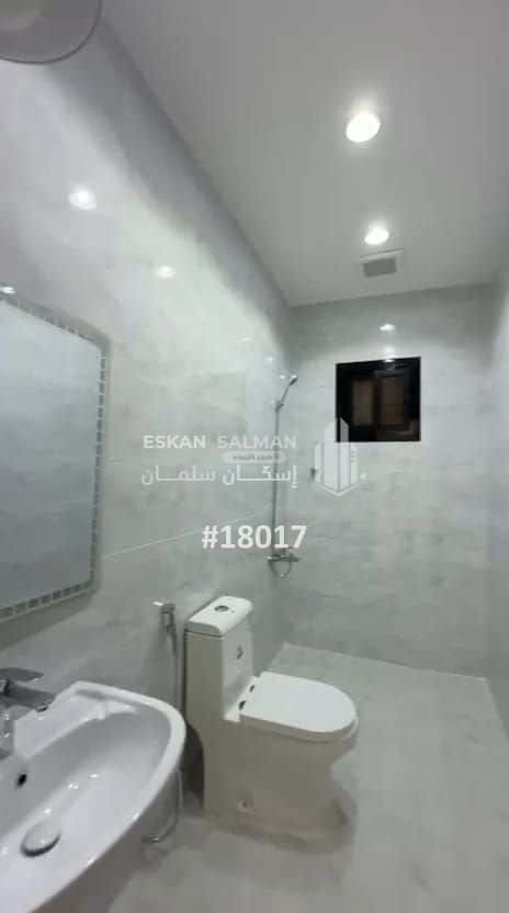 فيلا 321 متر مربع شرقية على شارع 15م القهيب، الطائف