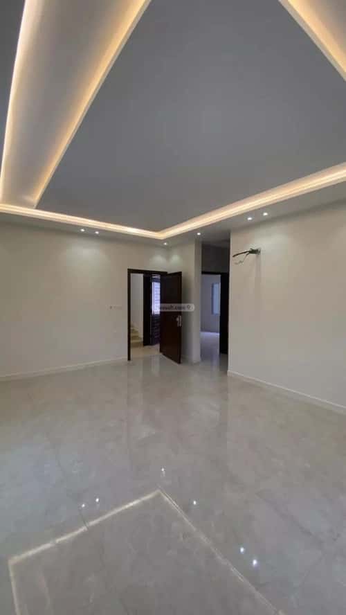 فيلا 275 متر مربع شرقية على شارع 15م السنابل، جنوب جدة، جدة