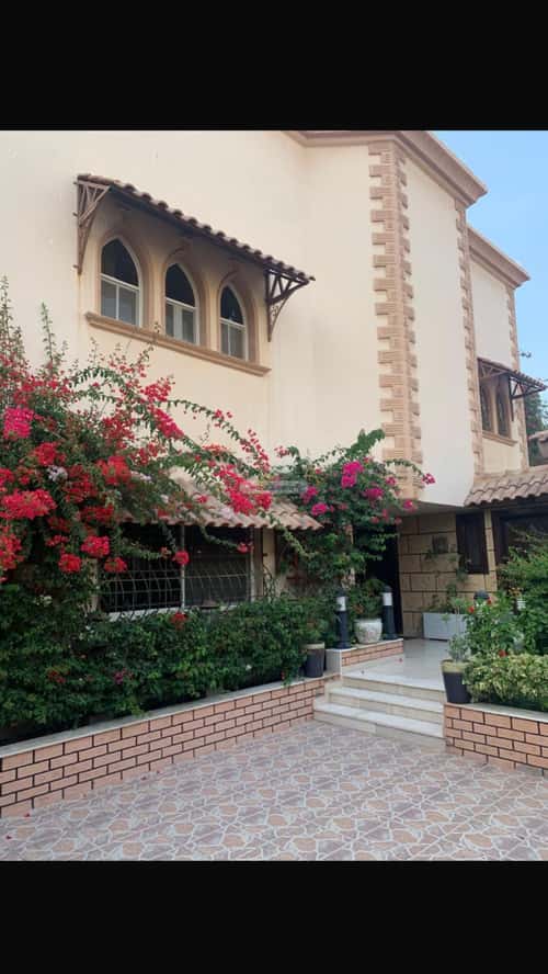 فيلا 624 متر مربع جنوبية شرقية على شارع 15م النعيم، شمال جدة، جدة