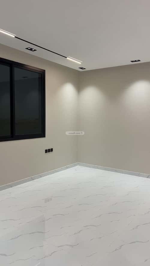 Villa 349 SQM Facing North on 15m Width Street The Peace, Samith