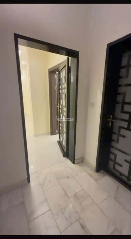 Floor 225 SQM with 5 Bedrooms An-Nafel, North Riyadh, Riyadh