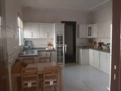 فيلا 300 متر مربع غربية على شارع 15م طويق، غرب الرياض، الرياض