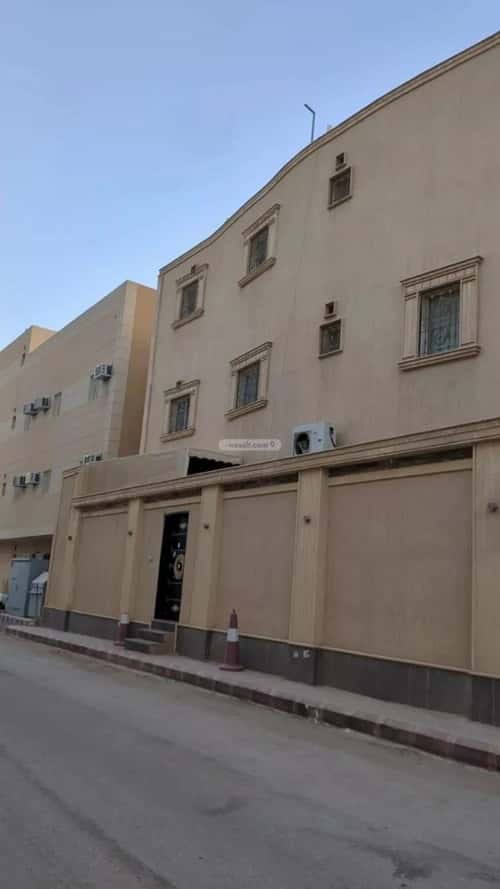 Villa 425 SQM Facing North East on 15m Width Street Al-Muanisiyah, East Riyadh, Riyadh