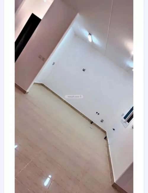 فيلا 250 متر مربع جنوبية على شارع 20م مطار الملك خالد الدولي، شمال الرياض، الرياض