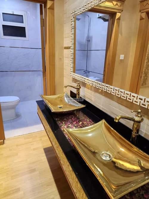 شقة ب 5 غرف إشبيلية، شرق الرياض، الرياض