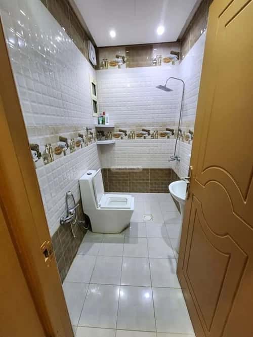 شقة ب 5 غرف إشبيلية، شرق الرياض، الرياض