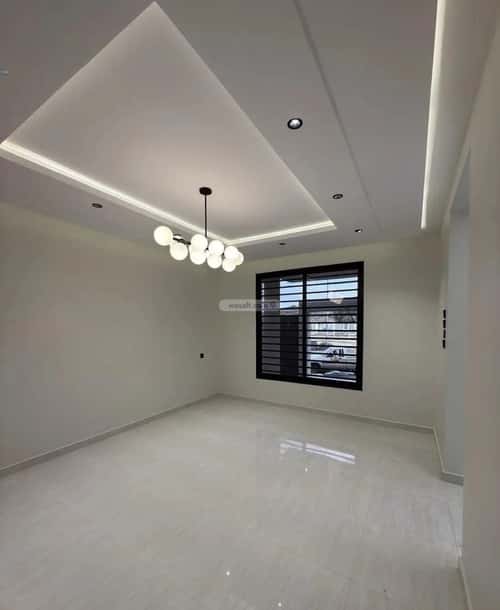 شقة ب 8 غرف المعلاة، أحد رفيدة