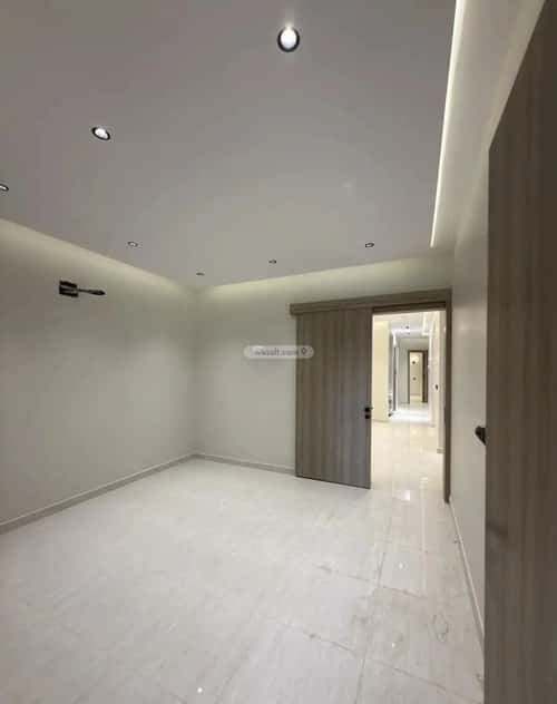 شقة ب 8 غرف المعلاة، أحد رفيدة