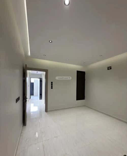 شقة ب 8 غرف المعلاة، أحد رفيدة