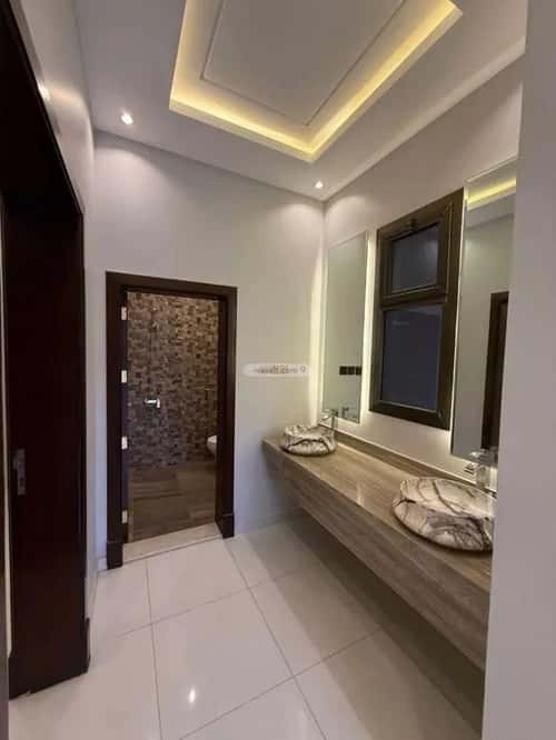 فيلا 250 متر مربع جنوبية على شارع 20م اليرموك، خميس مشيط