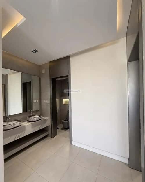 شقة ب 8 غرف الروابي، أبها