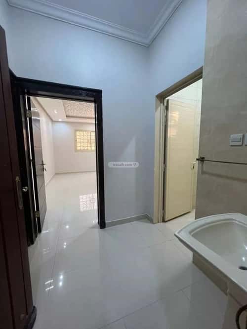 Floor 312 SQM with 5 Bedrooms Al-Muanisiyah, East Riyadh, Riyadh