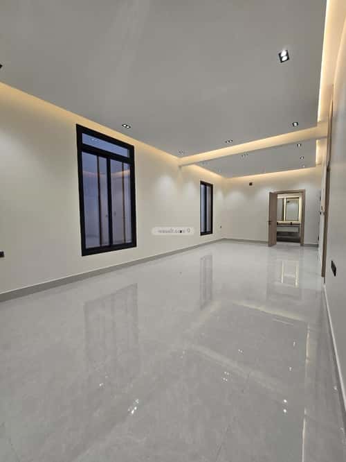 Floor 133 SQM with 4 Bedrooms Al-Maizaliyah, East Riyadh, Riyadh