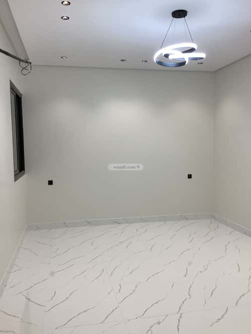 شقة 216 متر مربع ب 6 غرف المعلاة، أحد رفيدة