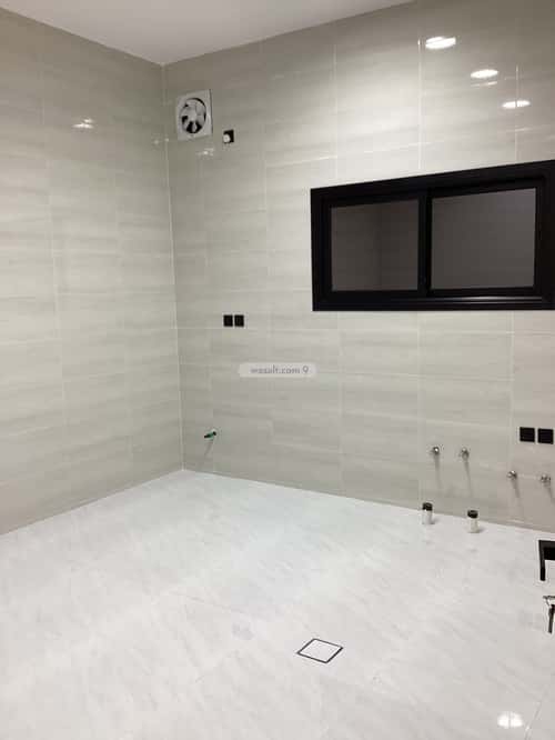 شقة 216 متر مربع ب 6 غرف المعلاة، أحد رفيدة