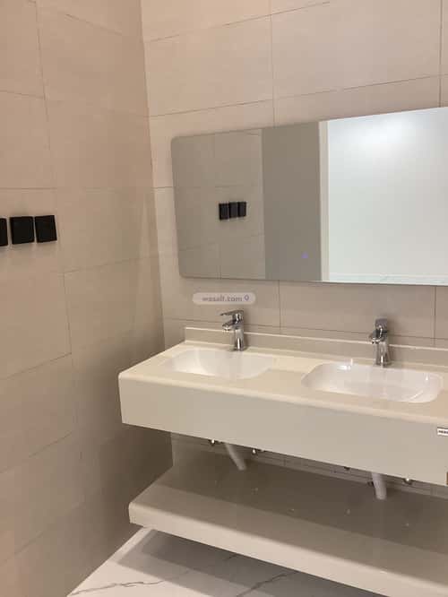 شقة 216 متر مربع ب 6 غرف المعلاة، أحد رفيدة