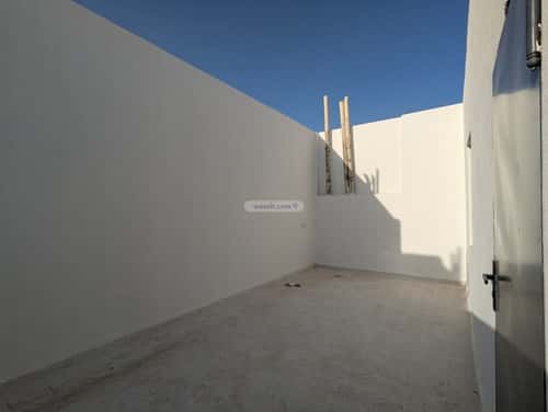 فيلا 264 متر مربع شرقية على شارع 20م عكاظ، جنوب الرياض، الرياض