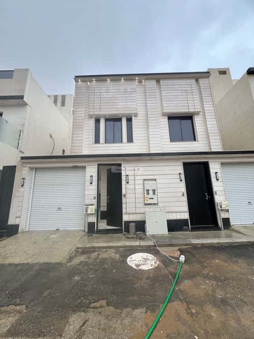 Apartment with 5 Bedrooms Al-Janadriyah, East Riyadh, Riyadh