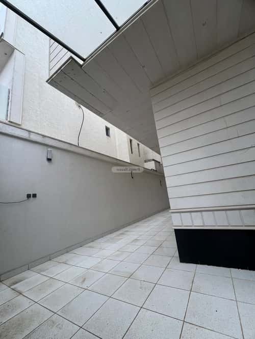 Apartment with 5 Bedrooms Al-Janadriyah, East Riyadh, Riyadh