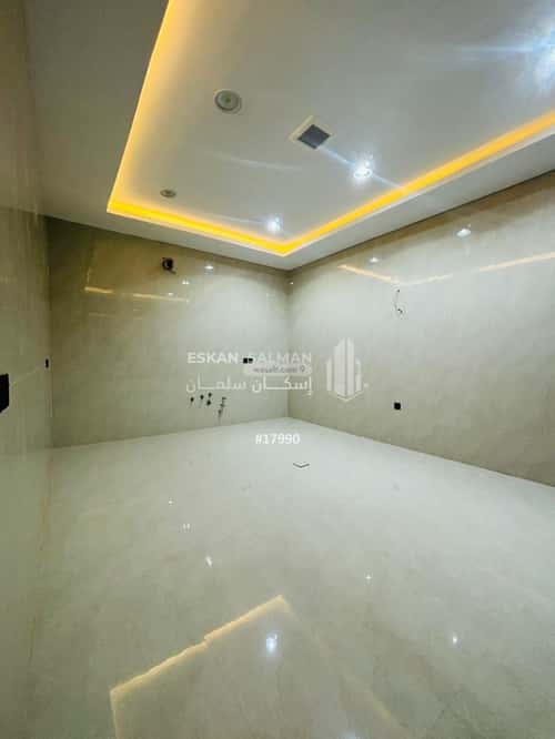 فيلا 458 متر مربع شرقية على شارع 30م السيف، الدمام