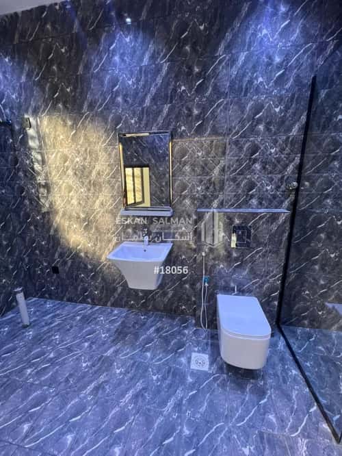 فيلا 250 متر مربع غربية على شارع 12م الفنار، الجموم - بحرة