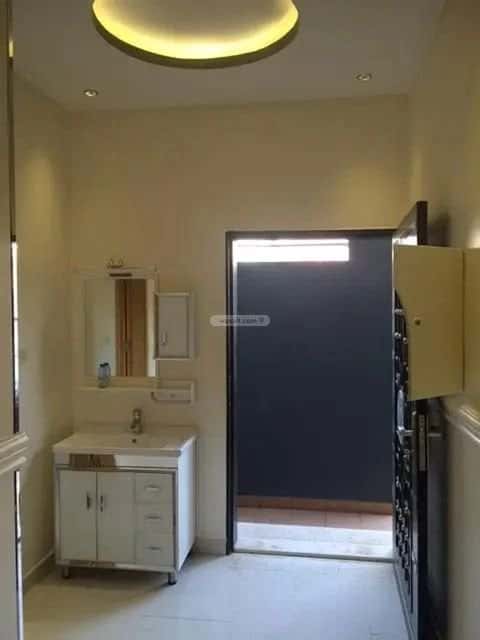 فيلا 675 متر مربع واجهة جنوبية ب 3 غرف الملز، وسط الرياض، الرياض