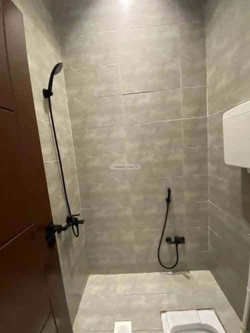 Floor 203 SQM with 4 Bedrooms Al-Bariyah, South Riyadh, Riyadh