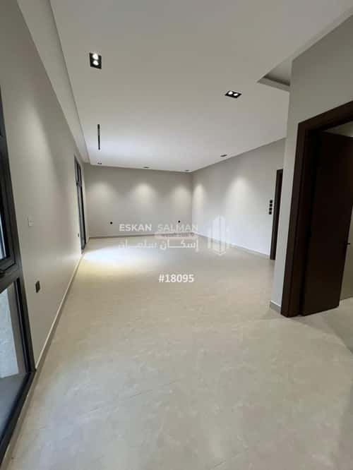 10 bedroom villa in Al Rimal