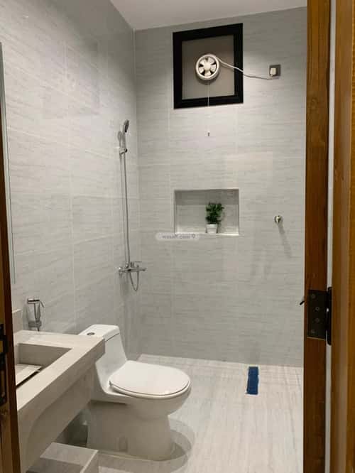 Apartment with 5 Bedrooms Al-Faisaliyah, Sibya'