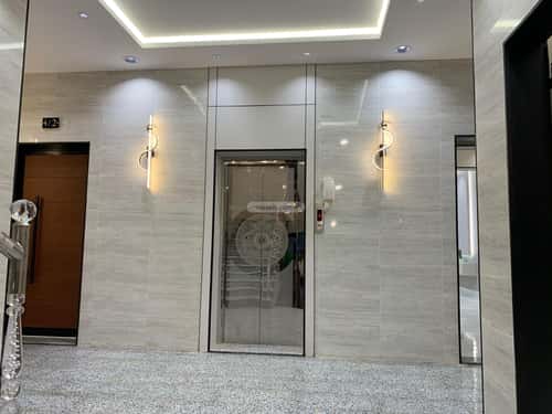 Apartment with 5 Bedrooms Al-Faisaliyah, Sibya'