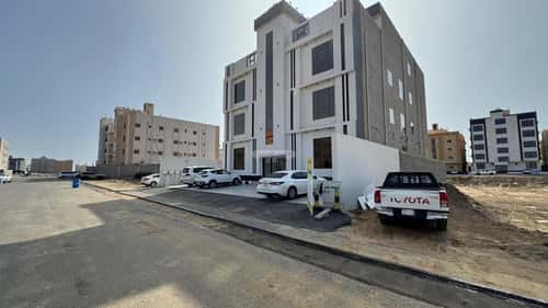 Apartment with 6 Bedrooms Al-Mohammadiyah 2, Jazan