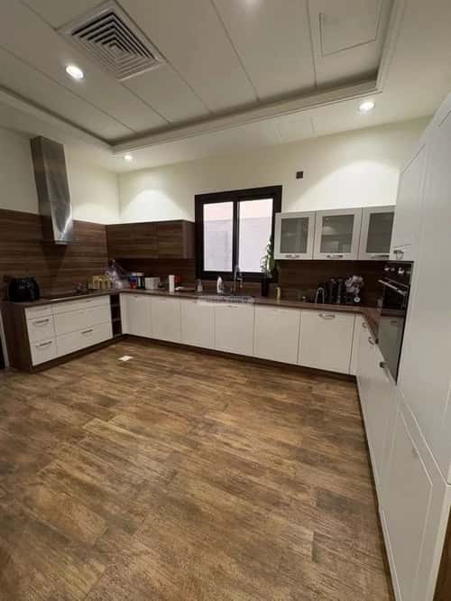 فيلا 508 متر مربع واجهة شمالية ب 8 غرف القصور، الظهران