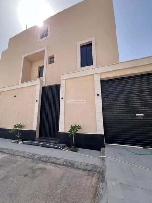 Villa 238 SQM Facing South with 4 Bedrooms Al-Janadriyah, East Riyadh, Riyadh
