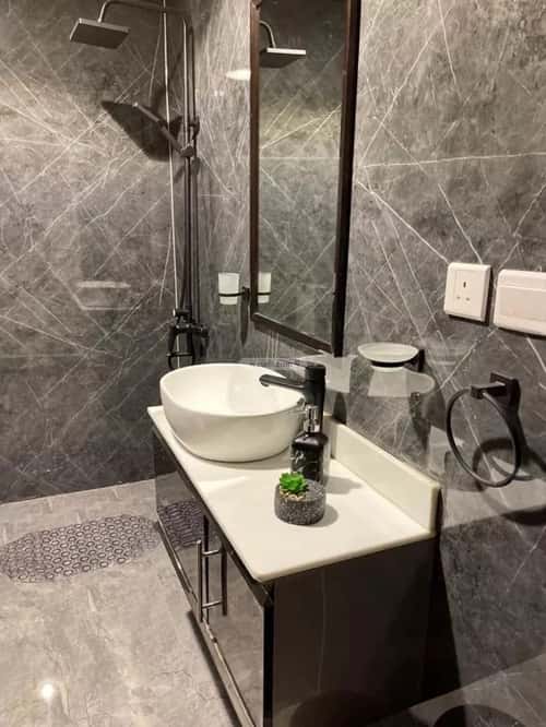 Apartment with 2 Bedrooms Al-Malqa, North Riyadh, Riyadh