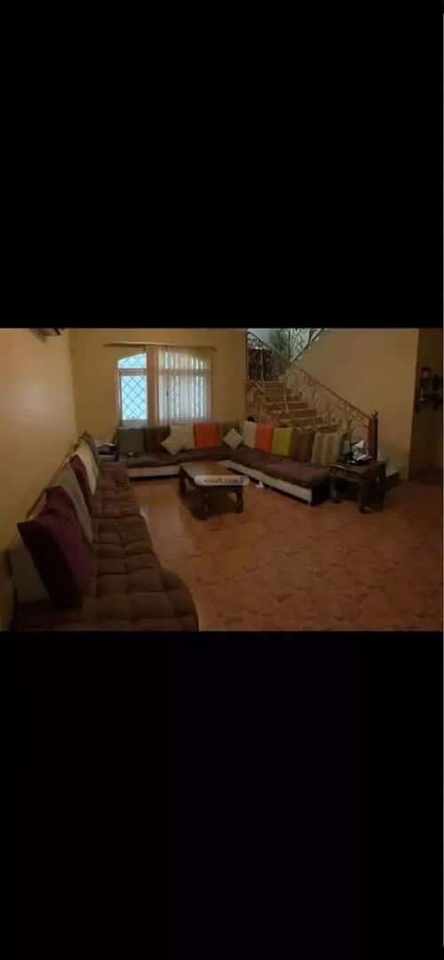 فيلا 387 متر مربع شرقية على شارع 15م الربيع، شمال الرياض، الرياض