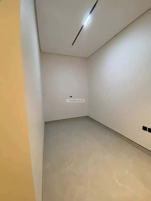 Floor 450 SQM with 3 Bedrooms As-Sahafa, North Riyadh, Riyadh