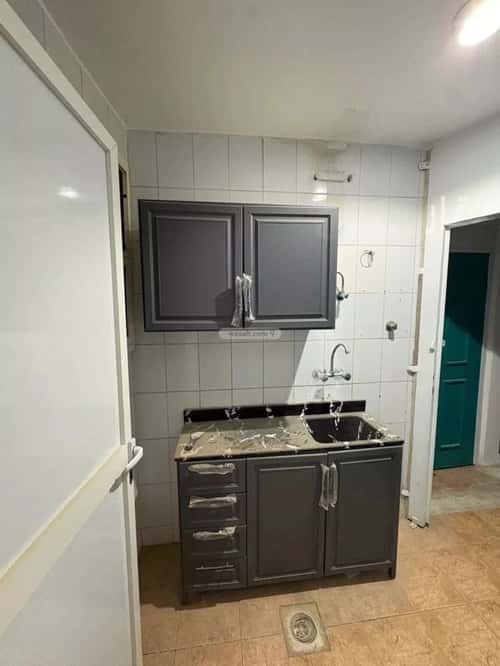 Building 135 SQM Facing South Thulaim, Central Riyadh, Riyadh