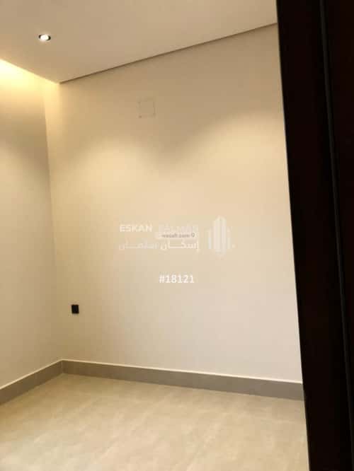 Apartment with 5 Bedrooms Al-Janadriyah, East Riyadh, Riyadh