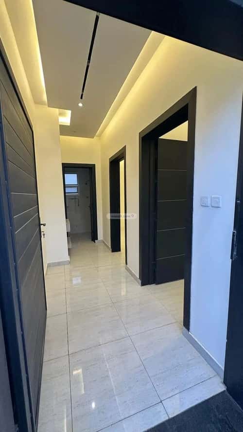 فيلا 312 متر مربع شرقية على شارع 18م النظيم، شرق الرياض، الرياض