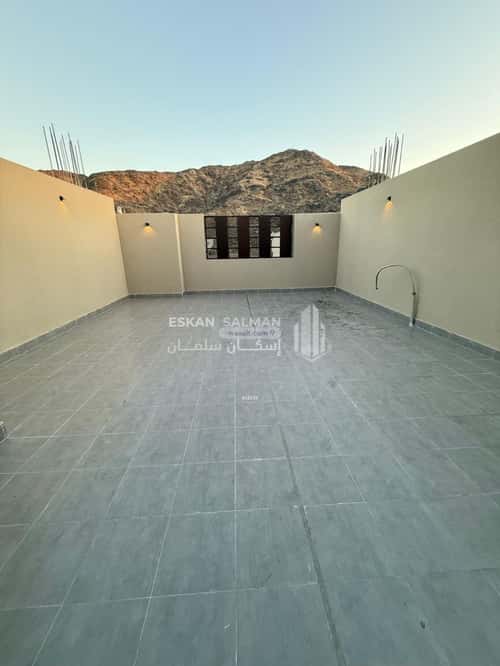 Villa 354 SQM Facing South on 15m Width Street Alghashashyaalgadeed, Makkah Al Mukarramah