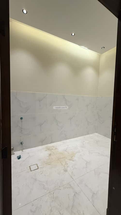 Apartment with 5 Bedrooms Al-Quds, Abu Arish - 'Abu Earish